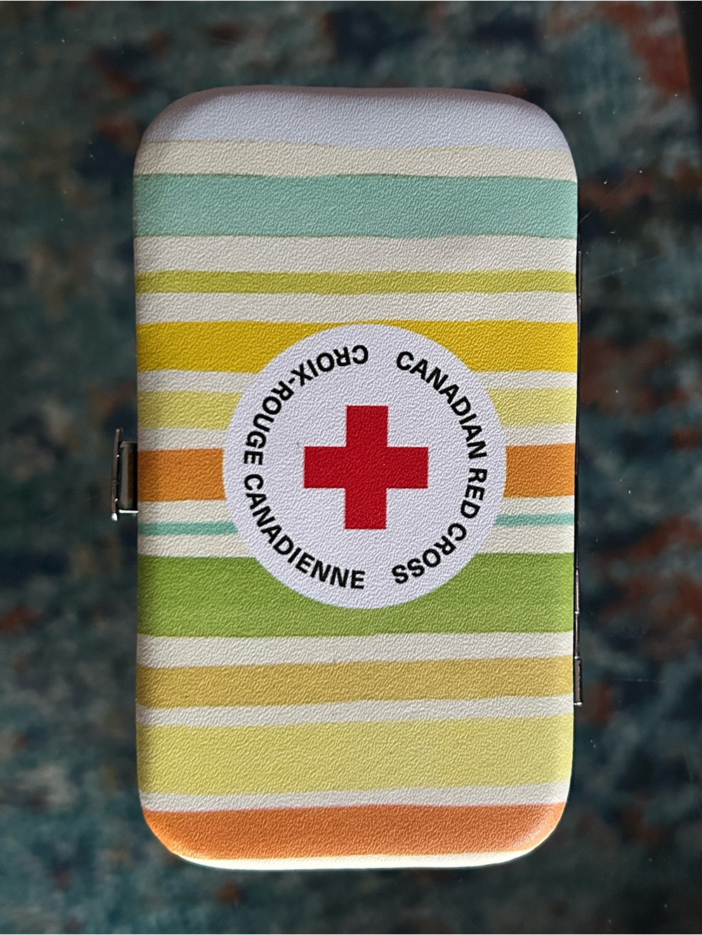 Red Cross Travel Grooming Kit